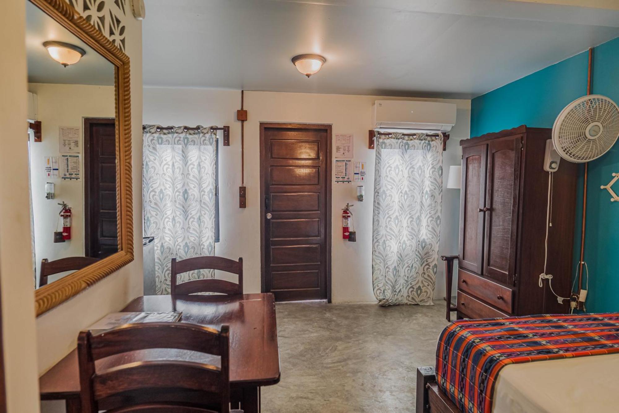 סן פדרו Drift Inn San Pedro מראה חיצוני תמונה